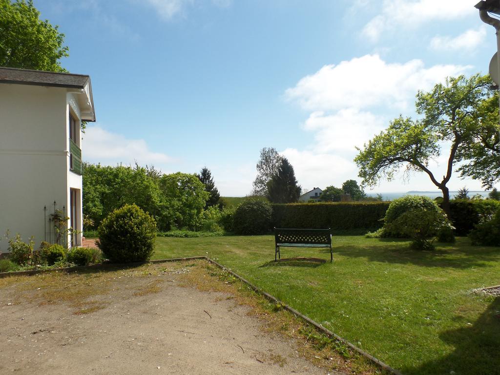 Ferienwohnungen Meerblick Herde Goehren  Zimmer foto