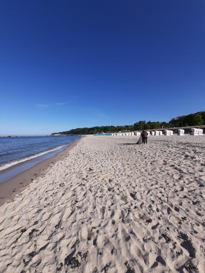 Ferienwohnungen Meerblick Herde Goehren  Exterior foto